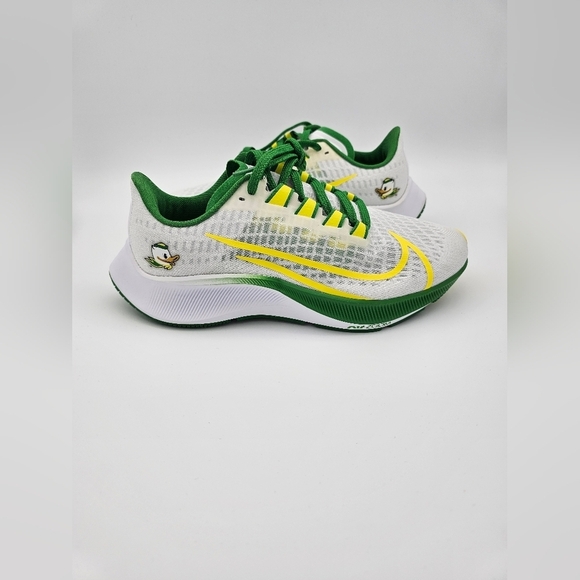 Nike Air Zoom Pegasus 37 'Oregon Ducks' Men's Size 5